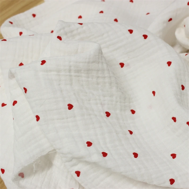 Baby Clothing For Sleep - 135x50cm ダブルガーゼ ラブリーレッドハート ベビーコットン生地、寝具衣類、布地縫製用